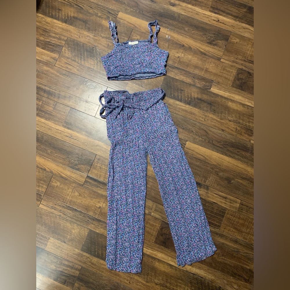 Women’s two piece outfit